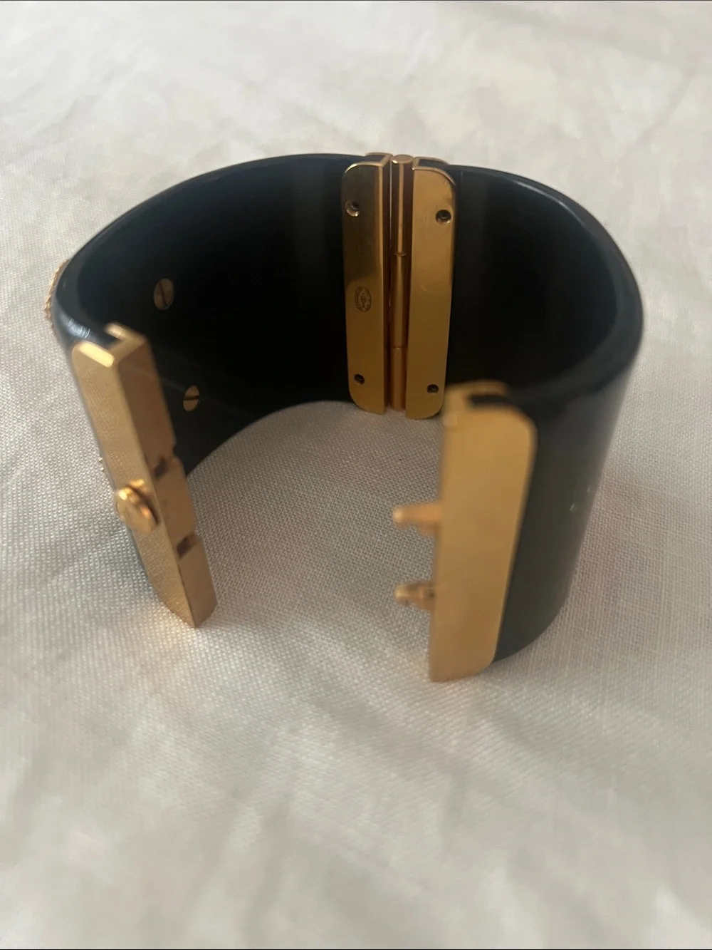 CHANEL bold black